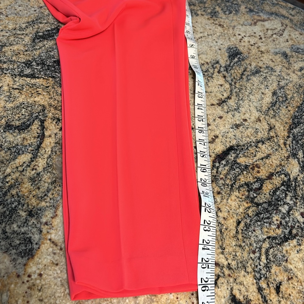 Alice + Olivia high rise slim cut trousers in poppy red - Picture 12 of 12